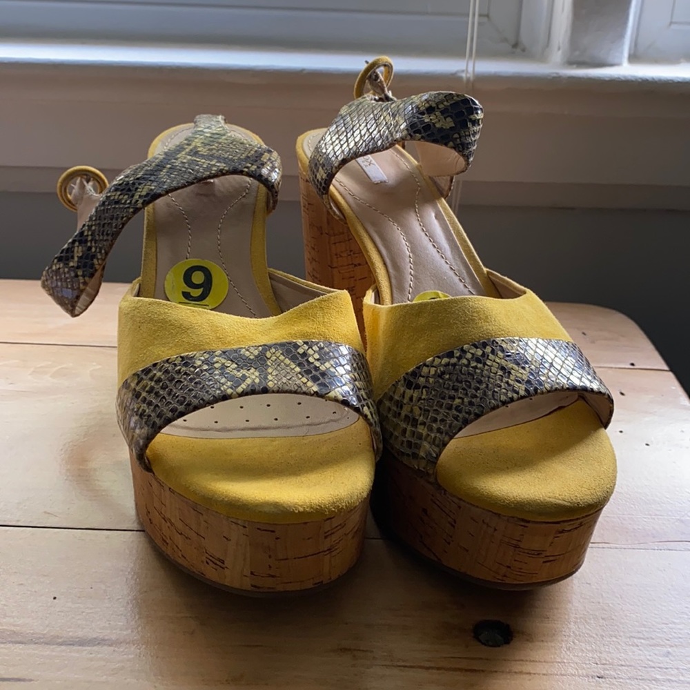 Italian Yellow Snakeprint Heel